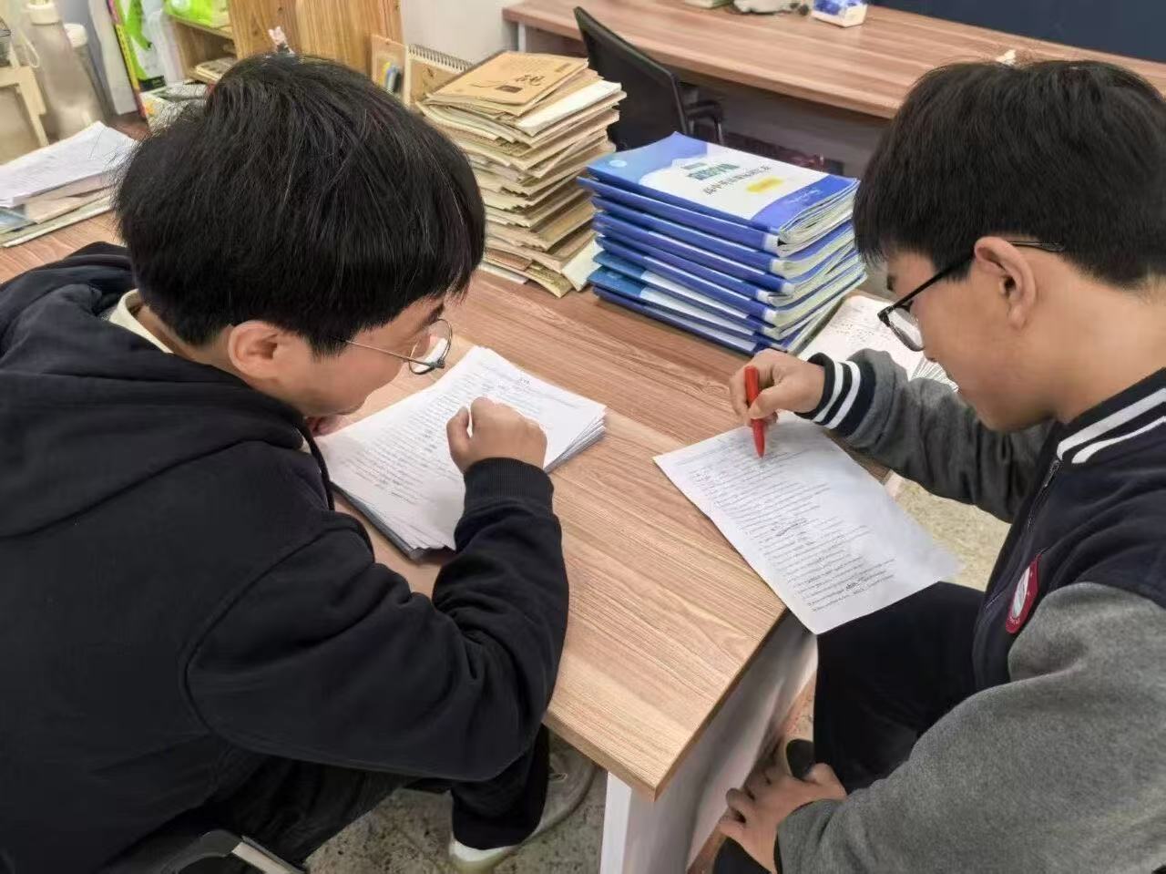 f67748c39b28008af39796cb28eb492a.jpg f67748c39b28008af39796cb28eb492a.jpg