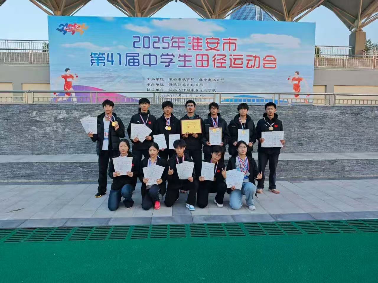 30fbe25ec79f432fb920cfe0e521ef8b.jpg 30fbe25ec79f432fb920cfe0e521ef8b.jpg